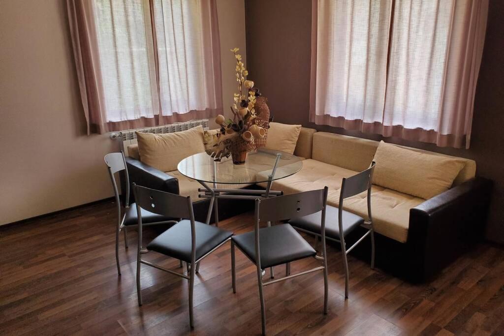 Двете Къщи В Планината Villa Beli Osum Ngoại thất bức ảnh