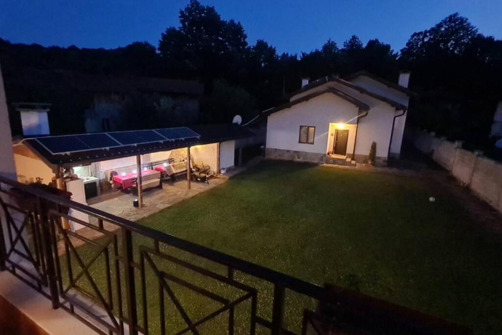 Двете Къщи В Планината Villa Beli Osum Ngoại thất bức ảnh