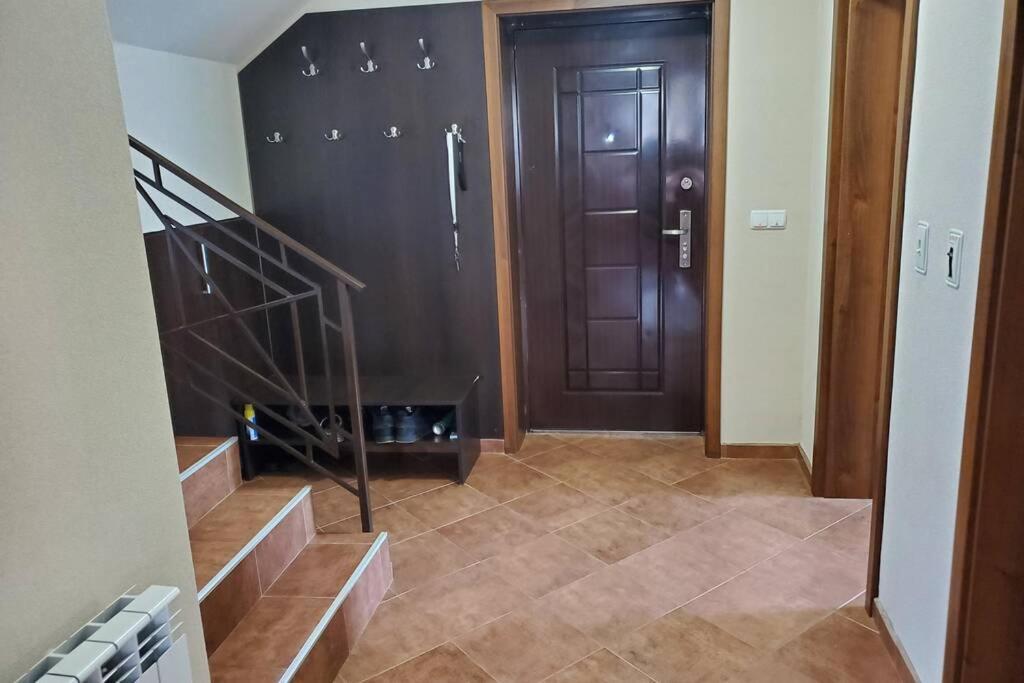Двете Къщи В Планината Villa Beli Osum Ngoại thất bức ảnh